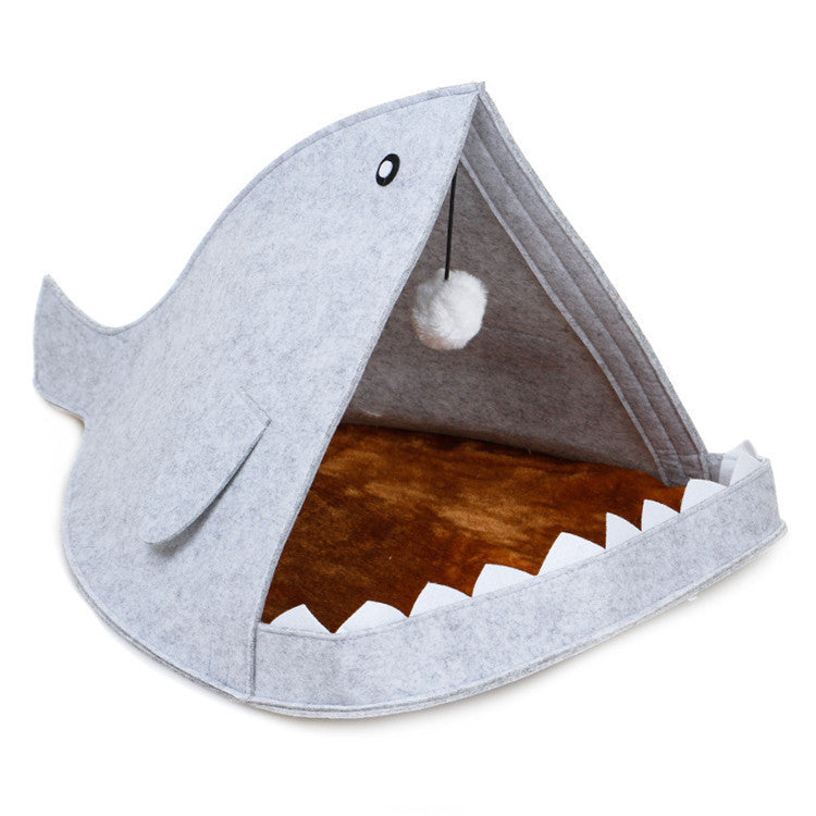 Novelty Shark-Shaped Pet Nest House